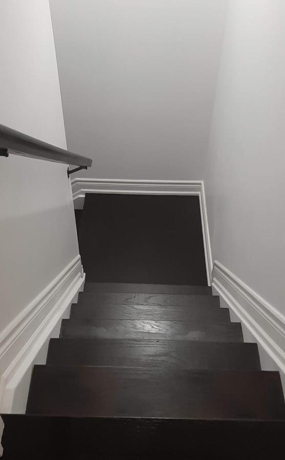 2 Bedrooms 2 Washrooms 2 Parking Spots Basement Apartment Newmarket Exterior foto